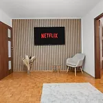 Hideaway - Peaceful 1-bedroom In The Heart Of Apartment Bukarest
