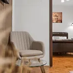 Hideaway - Peaceful 1-bedroom In The Heart Of *