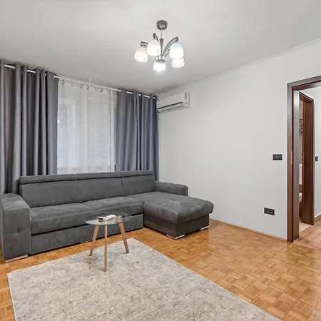 Urban Calm 1-bedroom Near Universitate