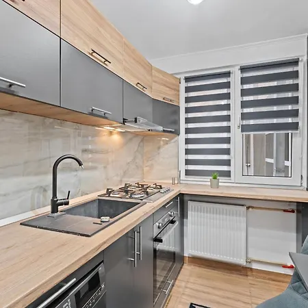 Netflix & 1br Heart Of