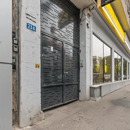 Urban Calm 1-bedroom Near Universitate