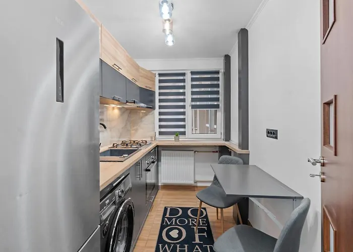 Hideaway - Peaceful 1-bedroom In The Heart Of * Bucarest