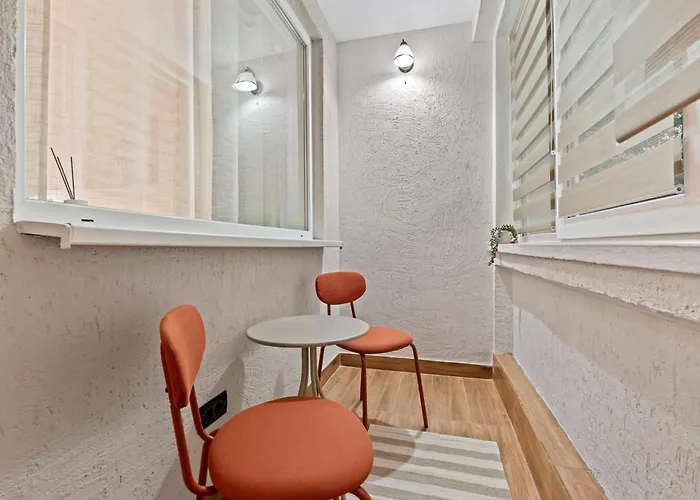 Netflix & 1br Heart Of