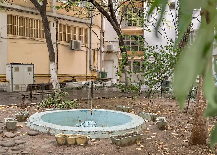 Netflix & 1br Heart Of Bukarest